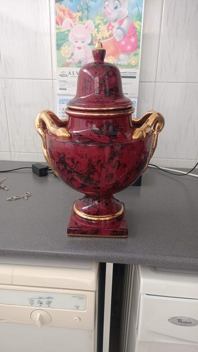 Vaso ornamental com tampa