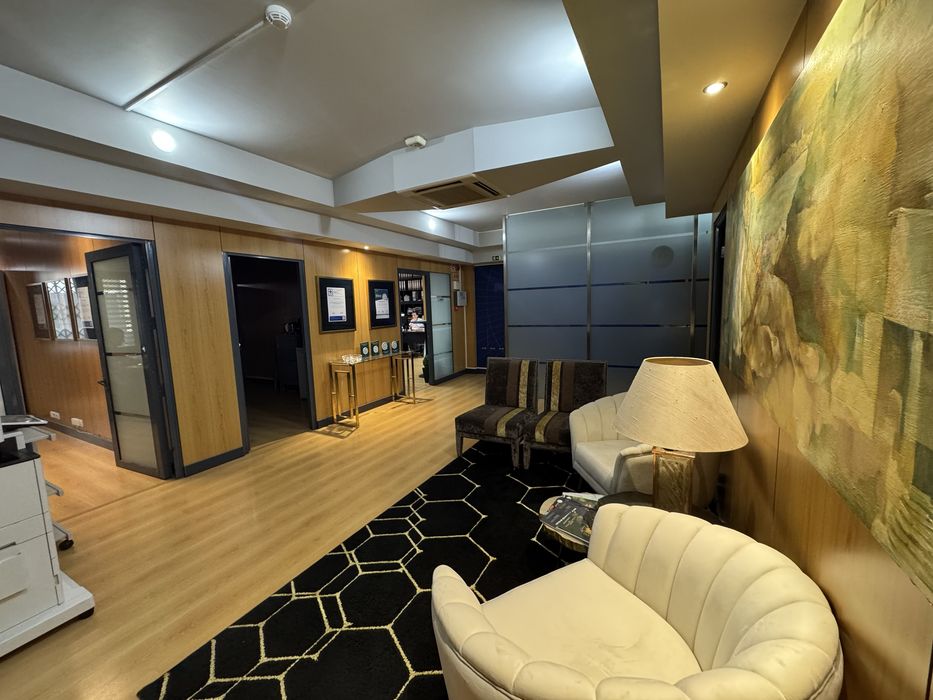 Private Office 30 m² in Shared Office Space | Lisbon City Center (with Utilities)