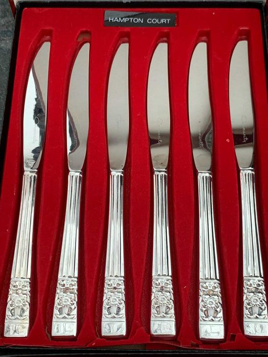 Вінтажні посріблені англійскі набори ONEIDA COMMUNITY