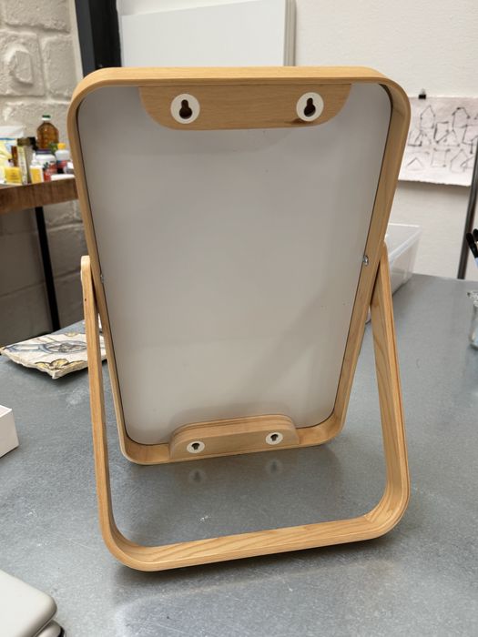 Espelho de mesa com suporte