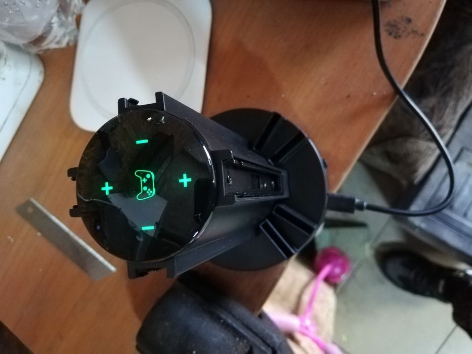 Зарядка для жостиков