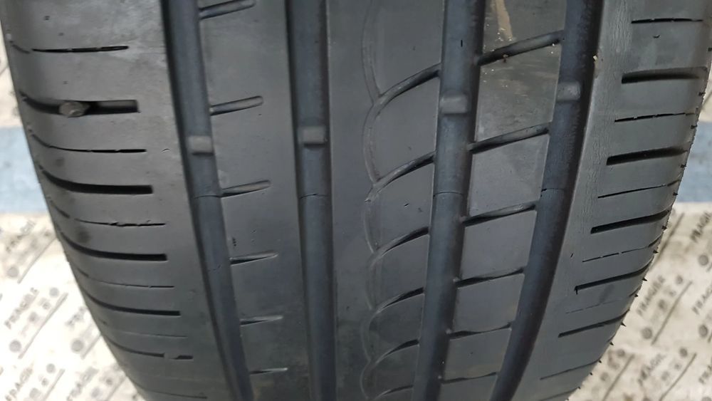 porelli pzero rosso 235/45r19   235/45/19