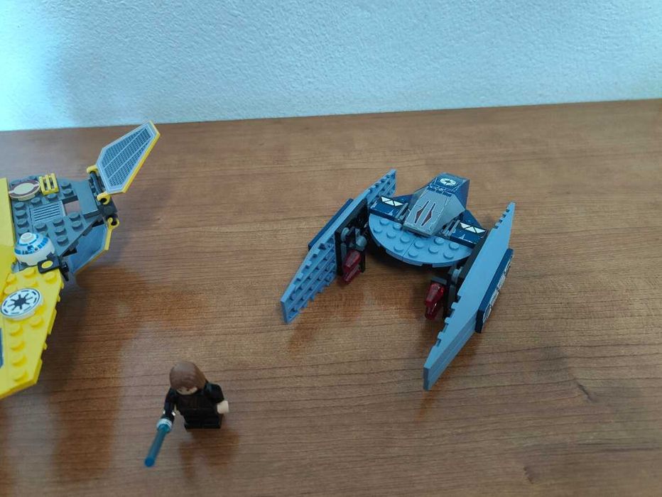 Lego Star Wars 7256 Jedi Starfighter & Vulture Droid