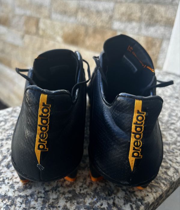 Botas de futebol Adidas Predator