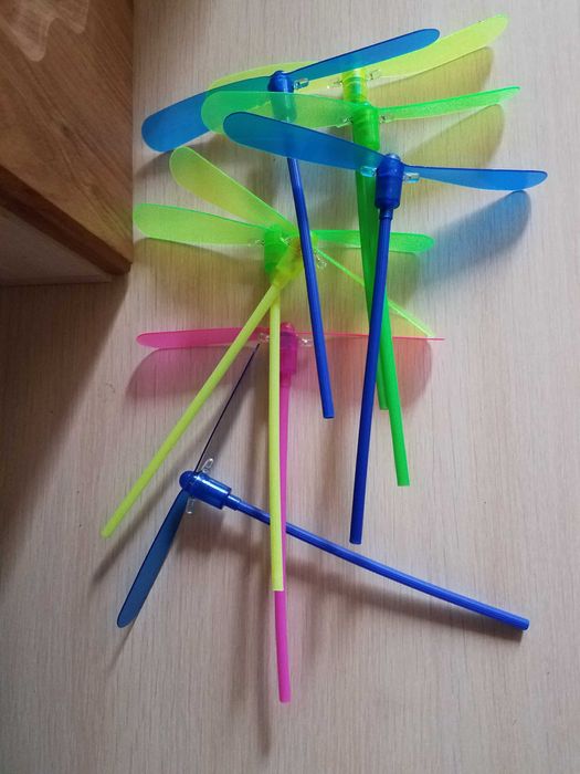 Игрушка пропеллер