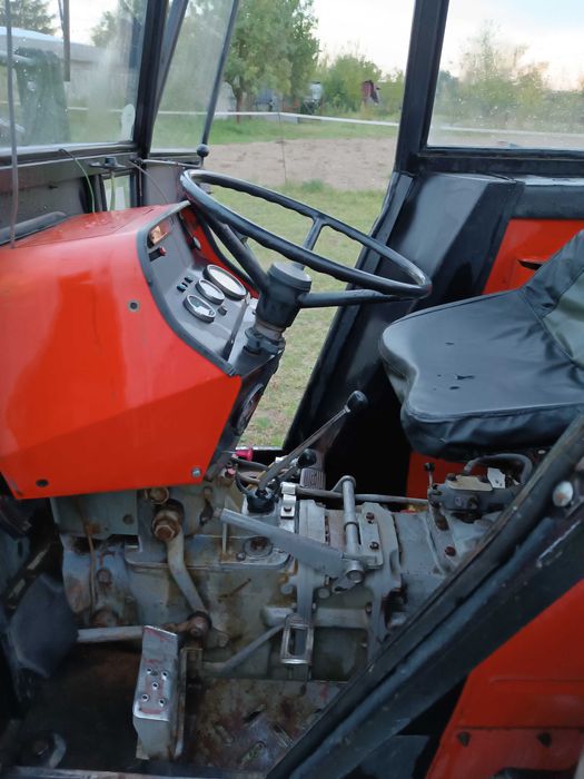 Massey Ferguson 255 + Prasa Sipma 279/1