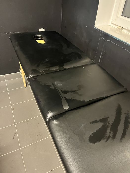 Stół do masażu trzy segmentowy leżanka czarna z możliwosćią regulacji