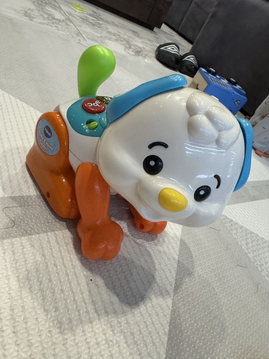 Piesek vtech shake & move puppy angielski