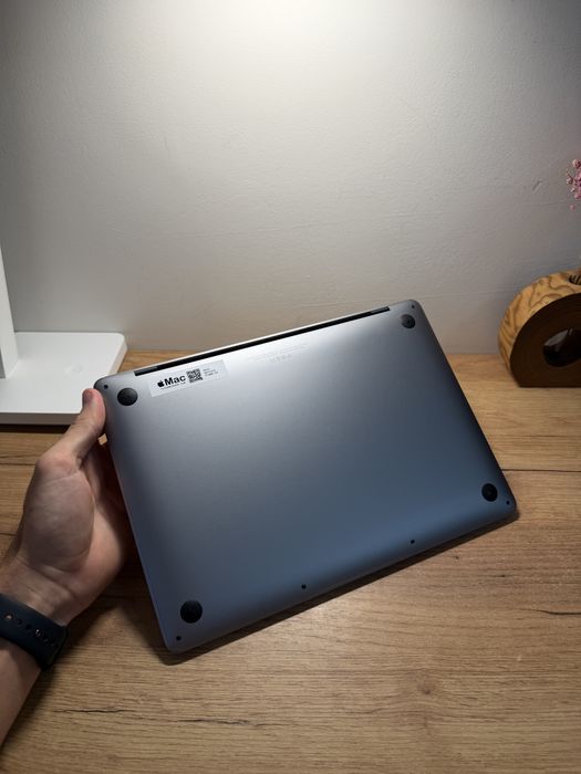 MacBook Pro 13 2020 M1 16GB RAM 512GB SSD 90%