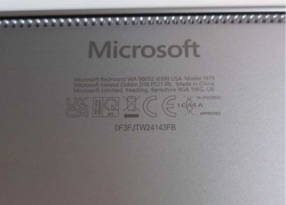 Microsoft Surface Laptop 5| 15 cali | i7 | 16/512 GB + stacja dokująca