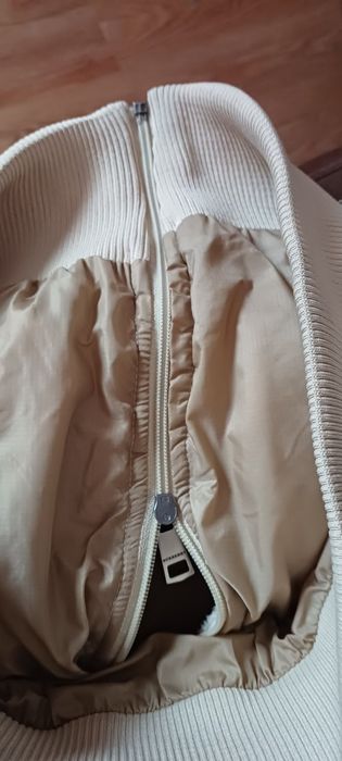 Куртка BURBERY.Хлопчача.Розмір S.