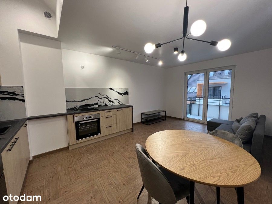Nowoczesny apartament z miejscem postojowym – Star