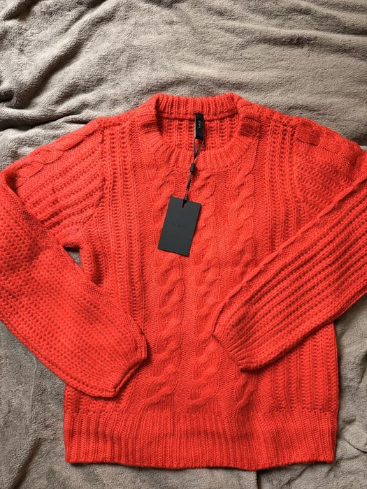sweter w warkocze Y.A.S z metką