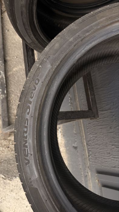 Шини б/у 235/40 r19 Hankook