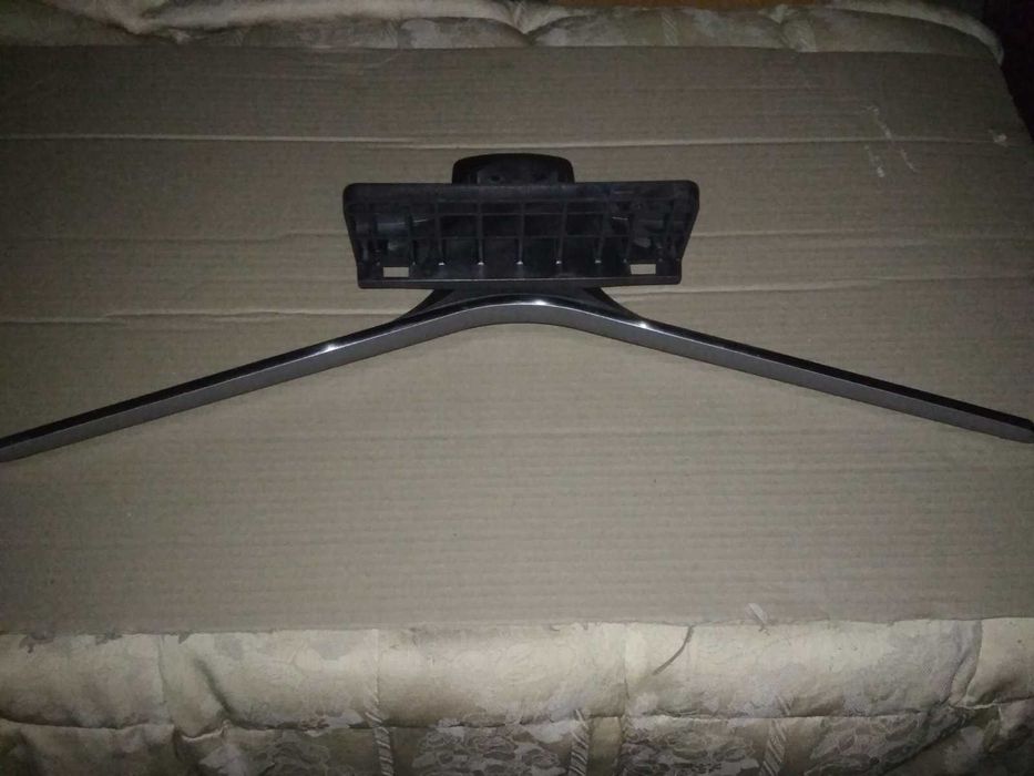 Подставка-нога Samsung UE40MU6172U
