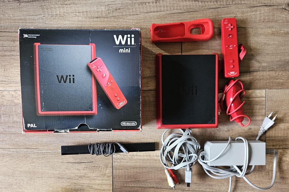 Konsola Nintendo Wii Mini Komplet
