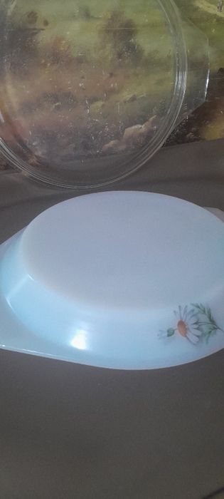 2 pokrywki 18,5 i 20,5 do naczyń zaroodpornych