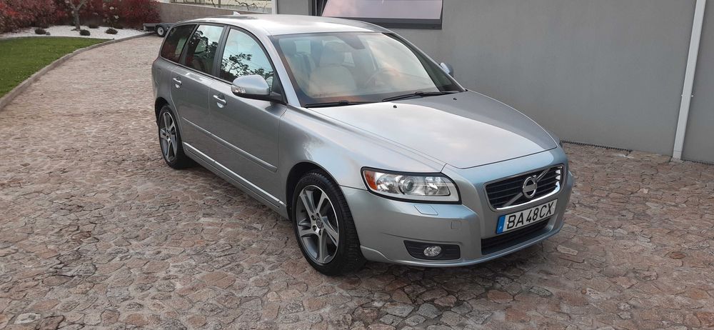 VOLVO V50 1.6D 2011