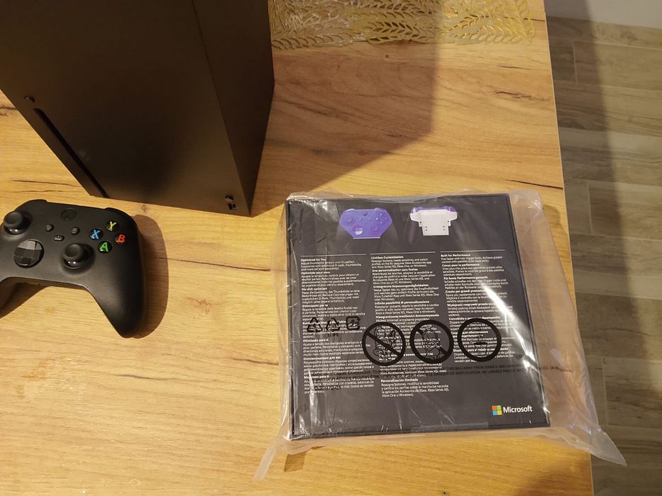 Xbox series X + Xbox Elite series 2(nowy nie rozpakowany na gwarancji)