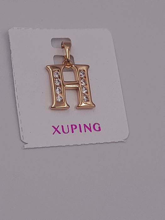 Zawieszka Xuping pozłacana 18 k  literka H