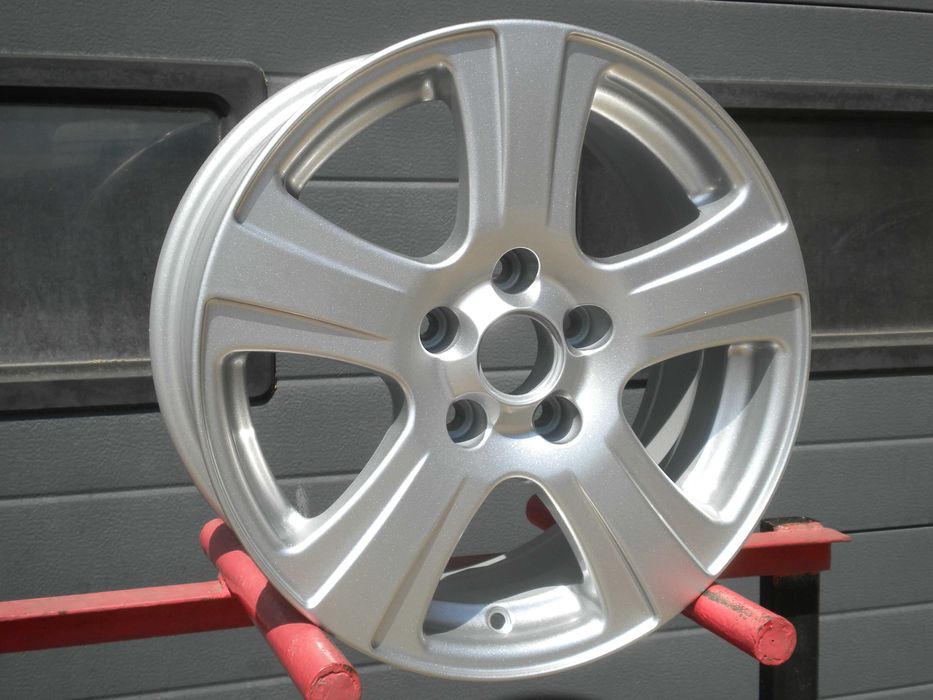 Felgi aluminiowe GMP Italia 16 5x114,3 et35 uszkodzeniatransportowe