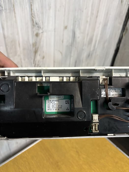 Panel sterowania do pralki Bosch WAE24462PL/02 – sprawny