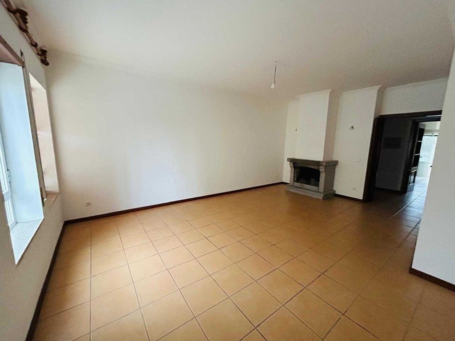 Arrenda-se apartamento T3 no Carregal do Sal