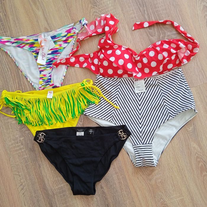 Купальник GUESS .