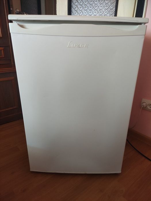Морозильна камера Luxor 79л