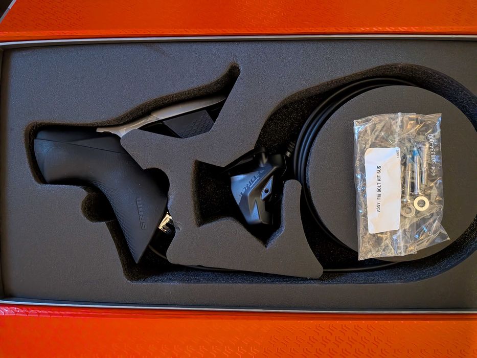 Sram Force hamulec prawy razem z klamką - nigdy nie używany