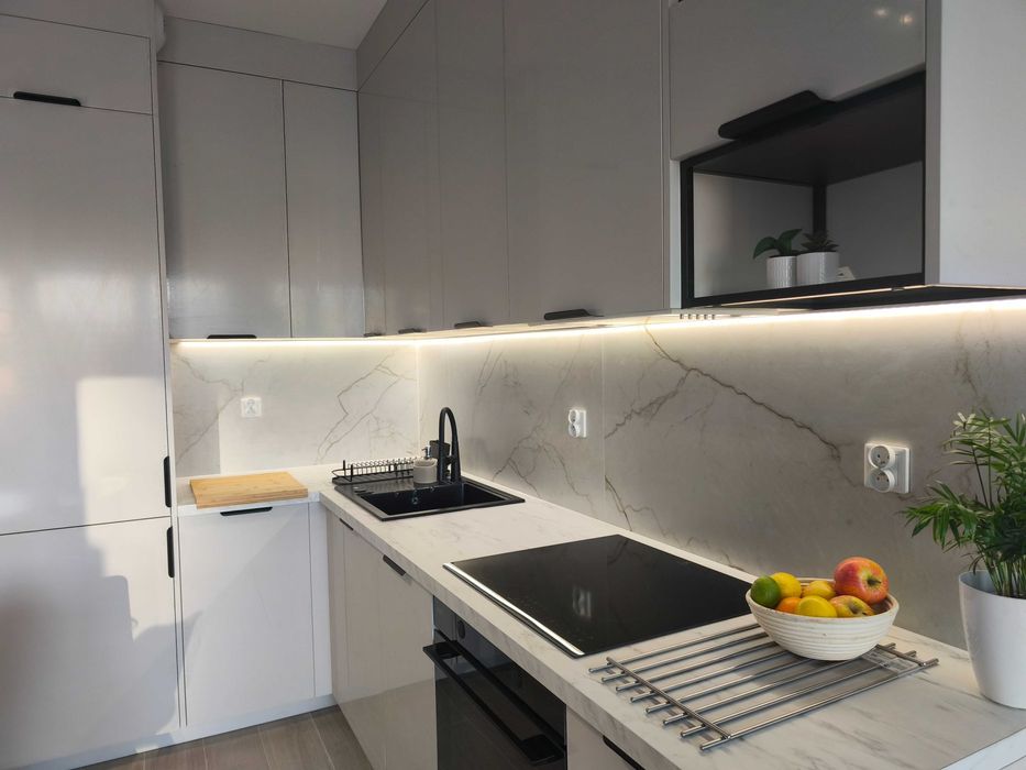 Nowoczesne/ 2 pok/ Piękna kuchnia i łazienka/bez pośredników/PROKOCIM