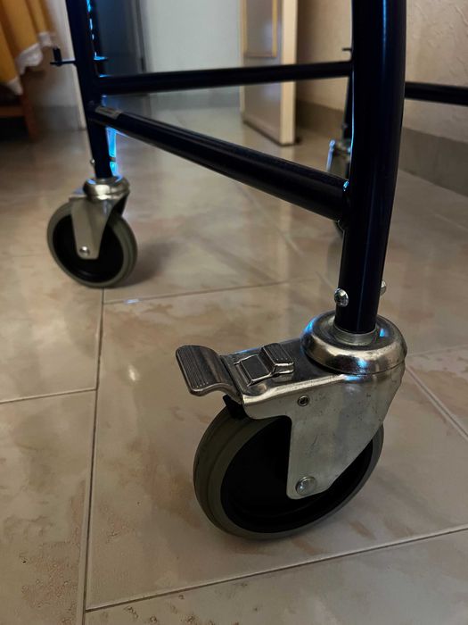 Cadeira Sanitária Blue Mobile Commode G2