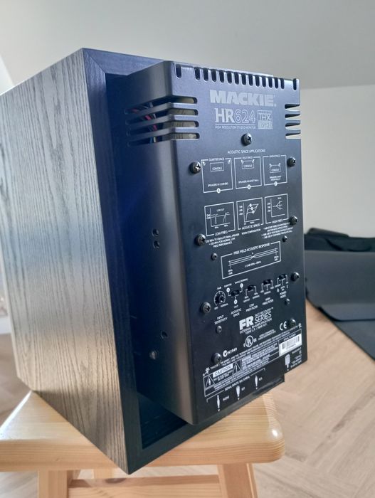 Monitor studyjny 1szt, Kolumny głośniki Mackie hr 624.