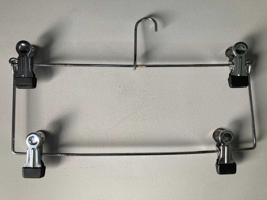 Cabide de Metal com Molas