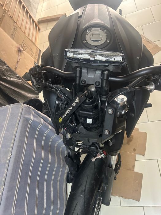 Vendo MT07 acidentada