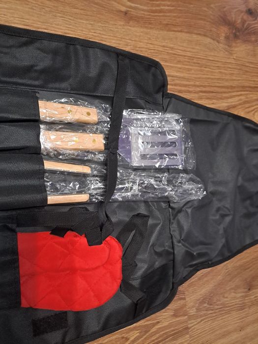 Fartuch z wyposażeniem do grilla