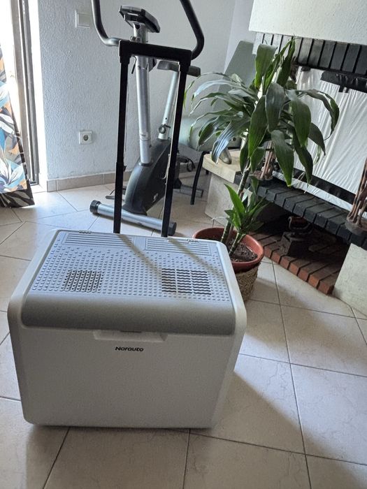Geleira Elétrica NORAUTO 12/230V (40L)