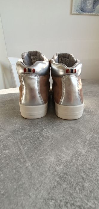 Buty sportowe NAPAPIJRI rozm.40