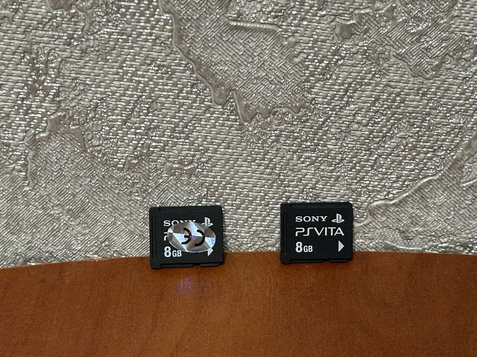 Карти памʼяті Sony PS VITA 8 Gb Оригінал