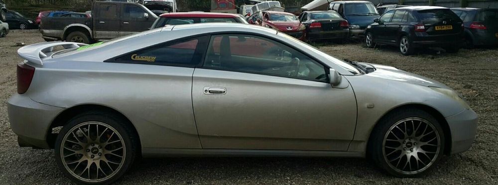 Toyota Celica 1.8 Vvt-I De 2001 Disponível Para Peças
