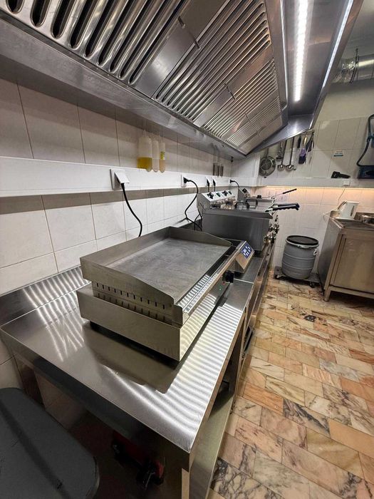 Trespasse Dark Kitchen equipada | Pronta a funcionar | Renda 620€