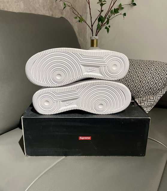 Buty Air force 1 Supreme biale rozmiar 43 Nowe
