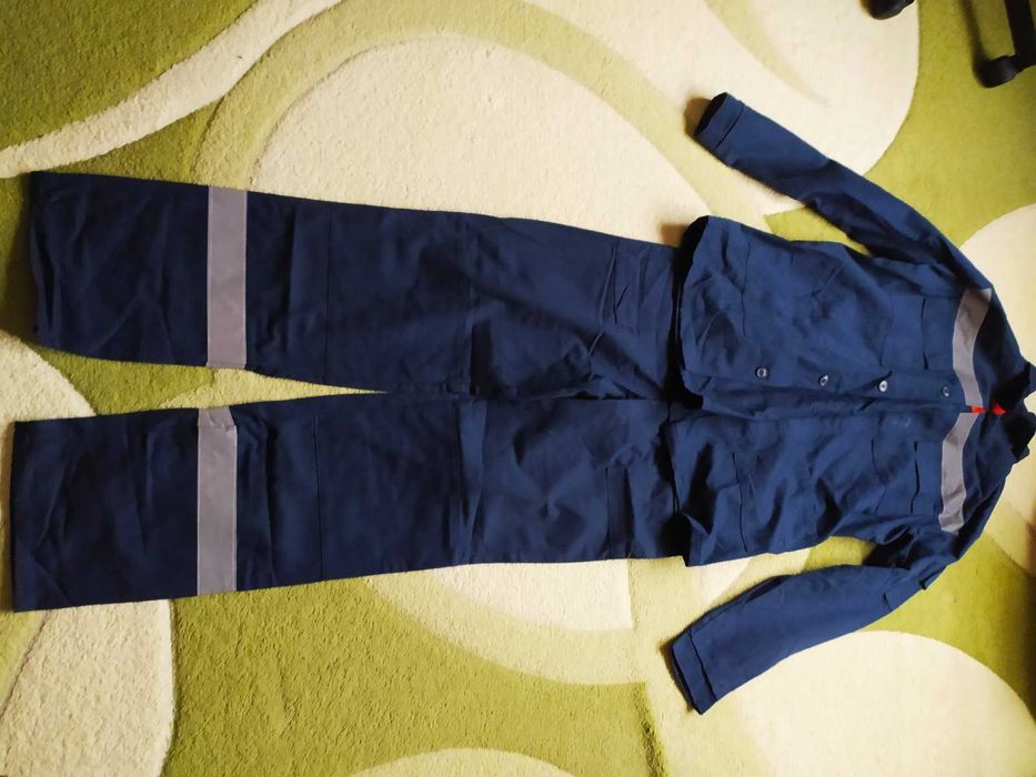 Продам рабочий костюм