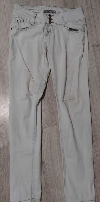 Paka ubrań 36/38