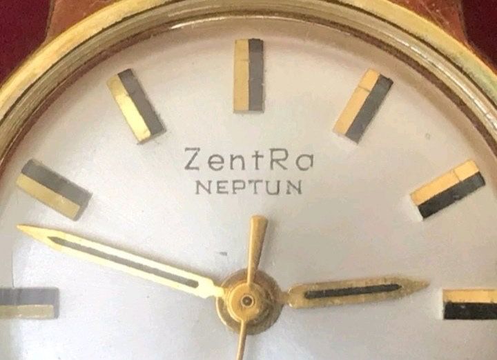 Винтажные женские немецкие часы Zentra neptun. Ретро часы Avtomatic