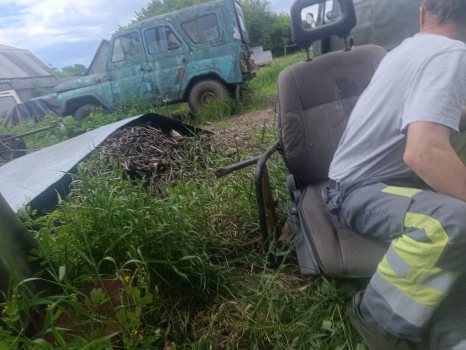 Продам уаз командірьський петаня по телефону
