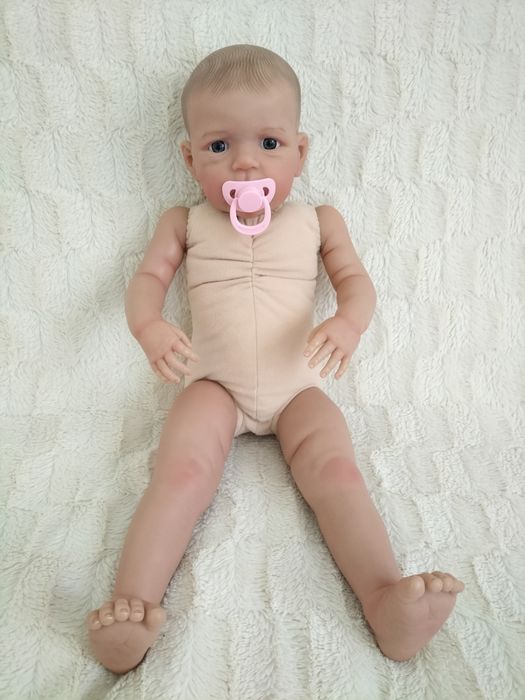 Nowa duża lalka typu Reborn