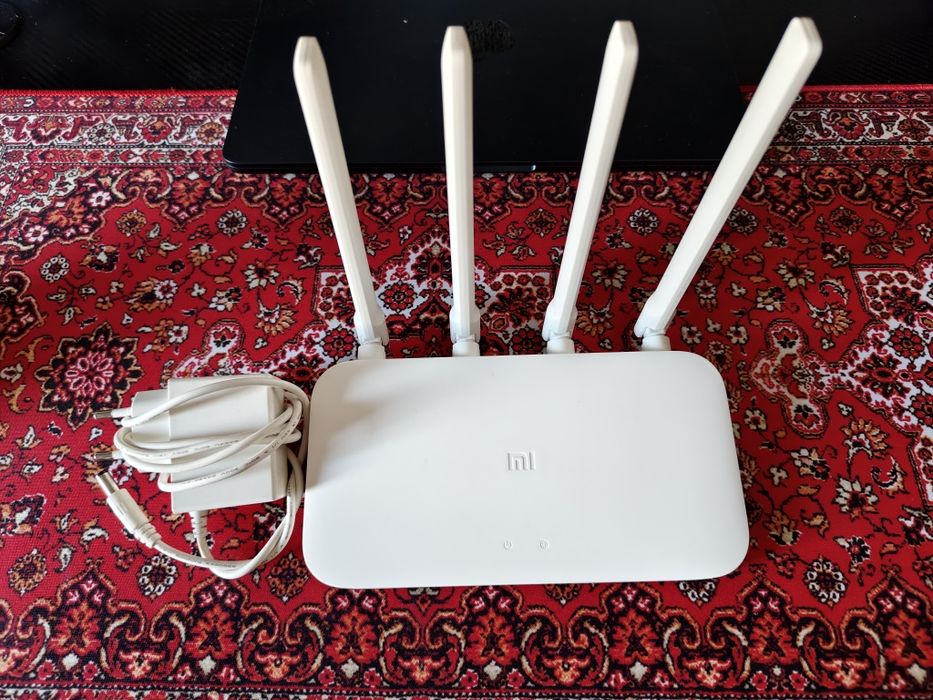 Маршрутизатор Xiaomi Mi WiFi Router 4C Global - стан нового