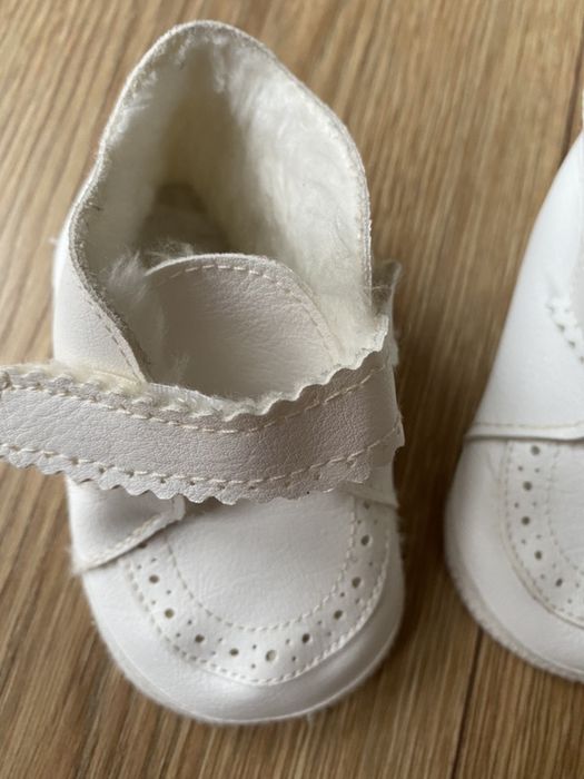 Eleganckie cieple buciki dla niemowlaka