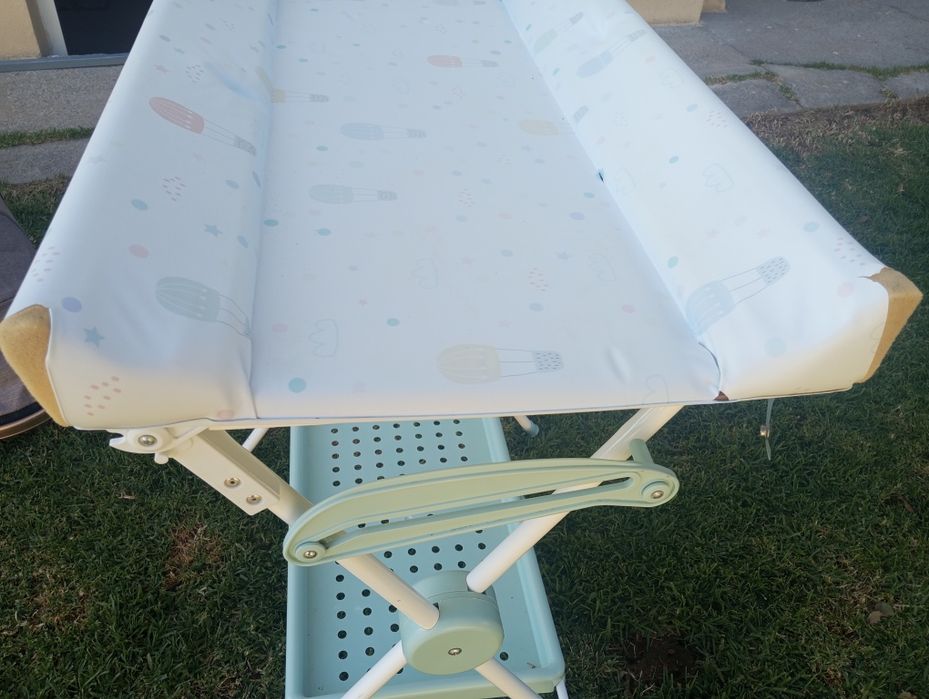 Kit carrinho bebe + trocador com banheira + porta bebe canguru